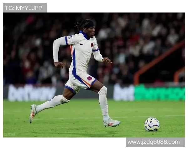 电讯报:切尔西不想马杜埃凯阻止埃斯特旺,才卖他给阿森纳